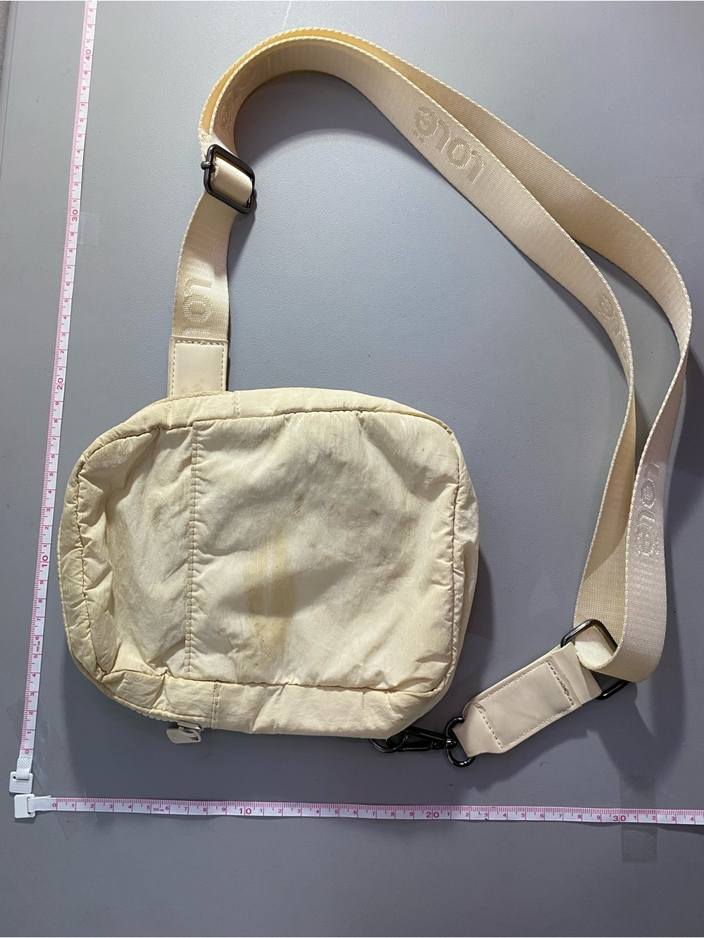 Lole Cream Crossbody Bag Need Cleaning